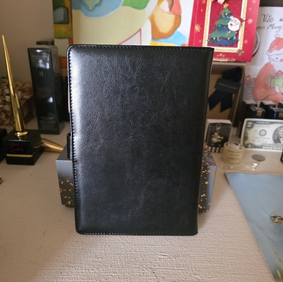 Notebook - Picture 2 of 2